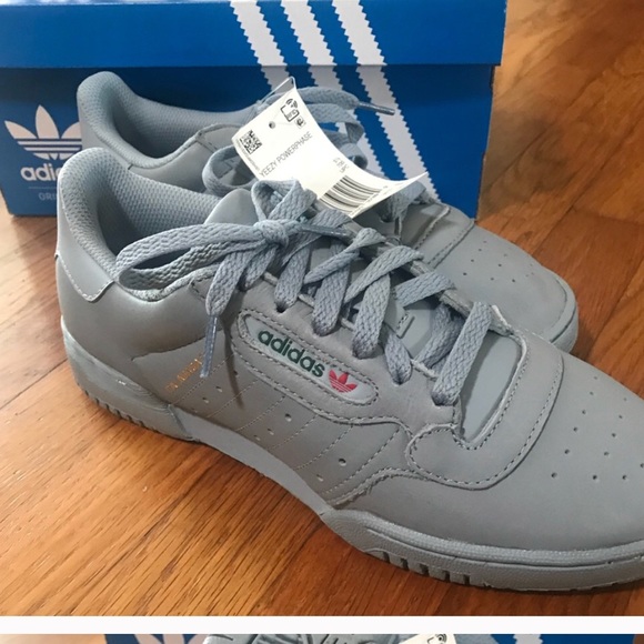 yeezy powerphase gray
